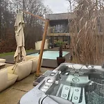 Exclusive Duplex Mansion With Sauna & Pool Διαμέρισμα Charlottenlund