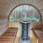 Exclusive Duplex Mansion With Sauna & Pool Apartmán *