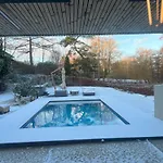 Διαμέρισμα Exclusive Duplex Mansion With Sauna & Pool Charlottenlund