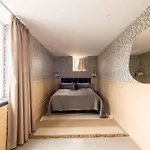 Exclusive Duplex Mansion With Sauna & Pool *