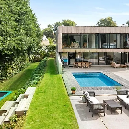 Exclusive Duplex Mansion With Sauna & Pool Apartman