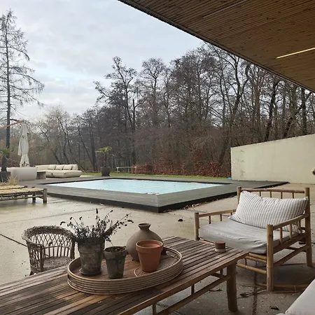 Apartmán Exclusive Duplex Mansion With Sauna & Pool