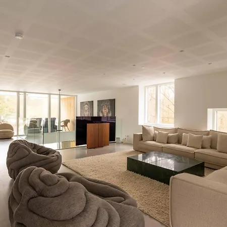 Exclusive Duplex Mansion With Sauna & Pool *