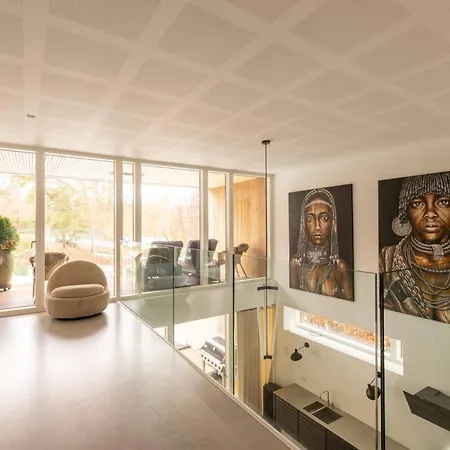 Exclusive Duplex Mansion With Sauna & Pool *