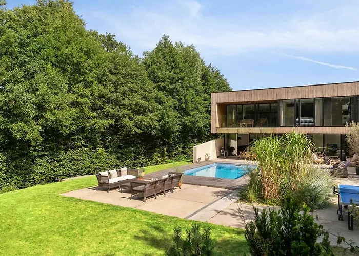 Exclusive Duplex Mansion With Sauna & Pool Apartment