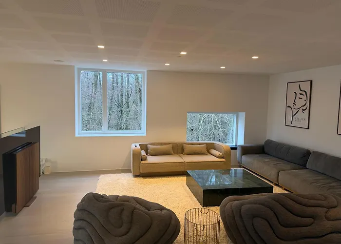 Exclusive Duplex Mansion With Sauna & Pool Charlottenlund