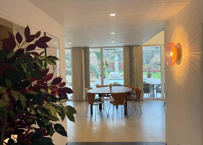 Apartmán Exclusive Duplex Mansion With Sauna & Pool