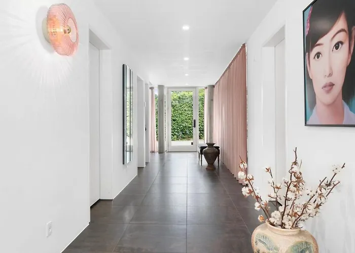 Exclusive Duplex Mansion With Sauna & Pool