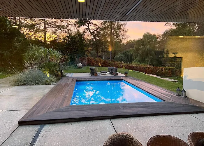 Exclusive Duplex Mansion With Sauna & Pool Apartment