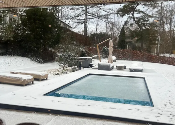 Exclusive Duplex Mansion With Sauna & Pool Apartmán