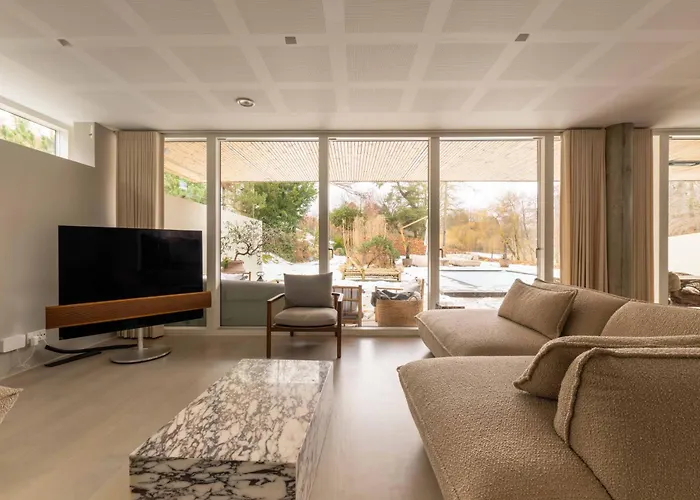Apartment Exclusive Duplex Mansion With Sauna & Pool Charlottenlund