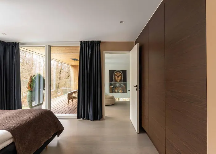 Exclusive Duplex Mansion With Sauna & Pool Apartment