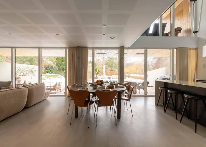 Apartment Exclusive Duplex Mansion With Sauna & Pool Charlottenlund