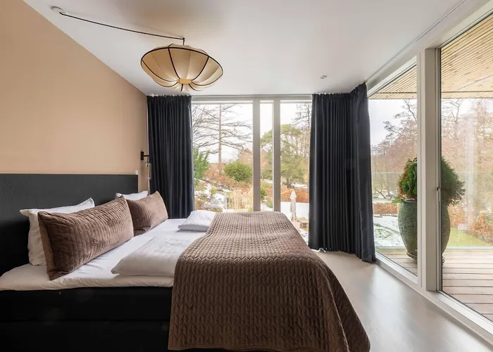 Exclusive Duplex Mansion With Sauna & Pool Apartment