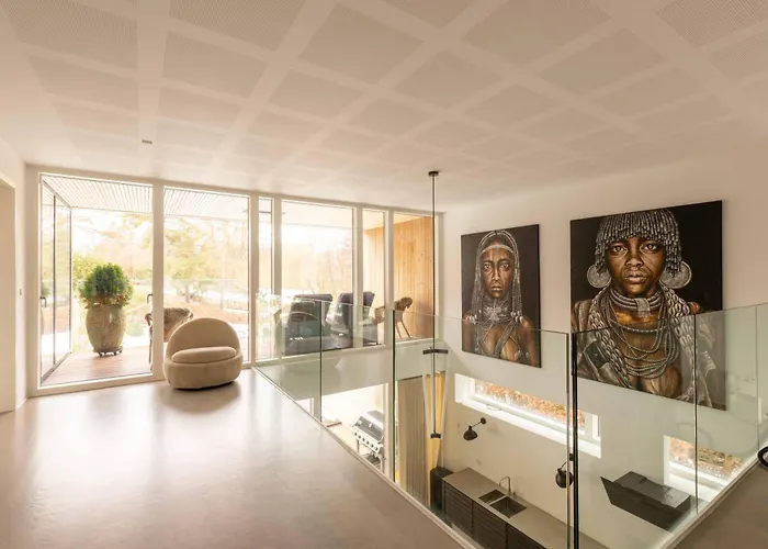 Exclusive Duplex Mansion With Sauna & Pool *