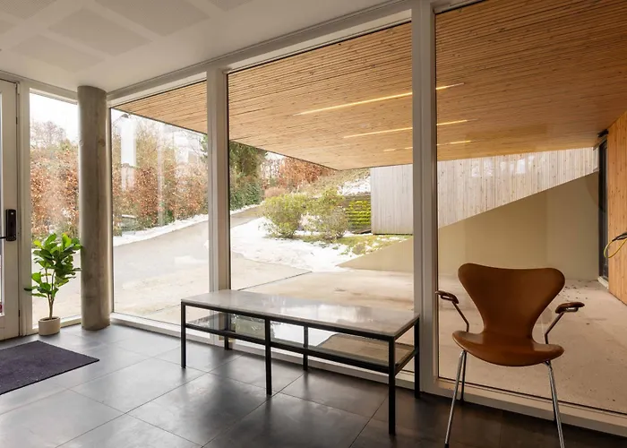 Exclusive Duplex Mansion With Sauna & Pool *