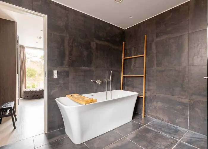 Exclusive Duplex Mansion With Sauna & Pool Apartment *